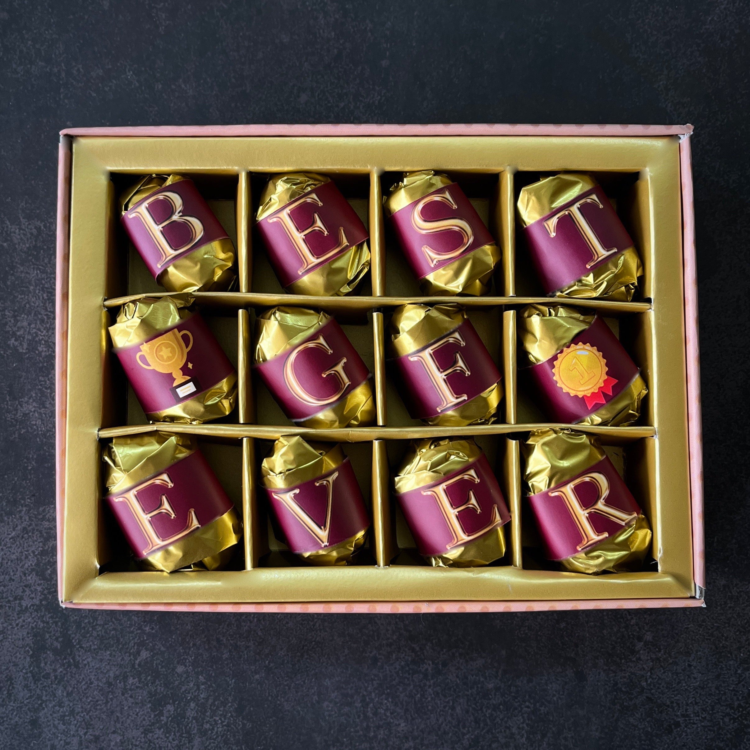 Handmade chocolate gift box with high-end imported pure cocoa butter wine  heart as a birthday gift for girlfriend and best friend as a souvenir